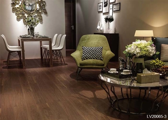 China AC4 12mm Water Resistant Laminate Wood Flooring 100% Recyclable